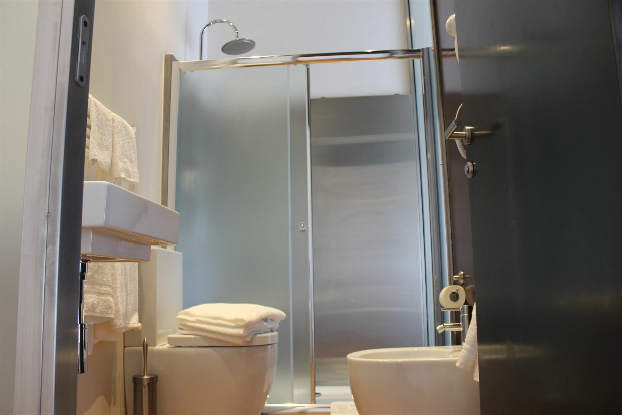 5 Rooms Apartment For 7 People Near Coloseum Roma Exterior foto
